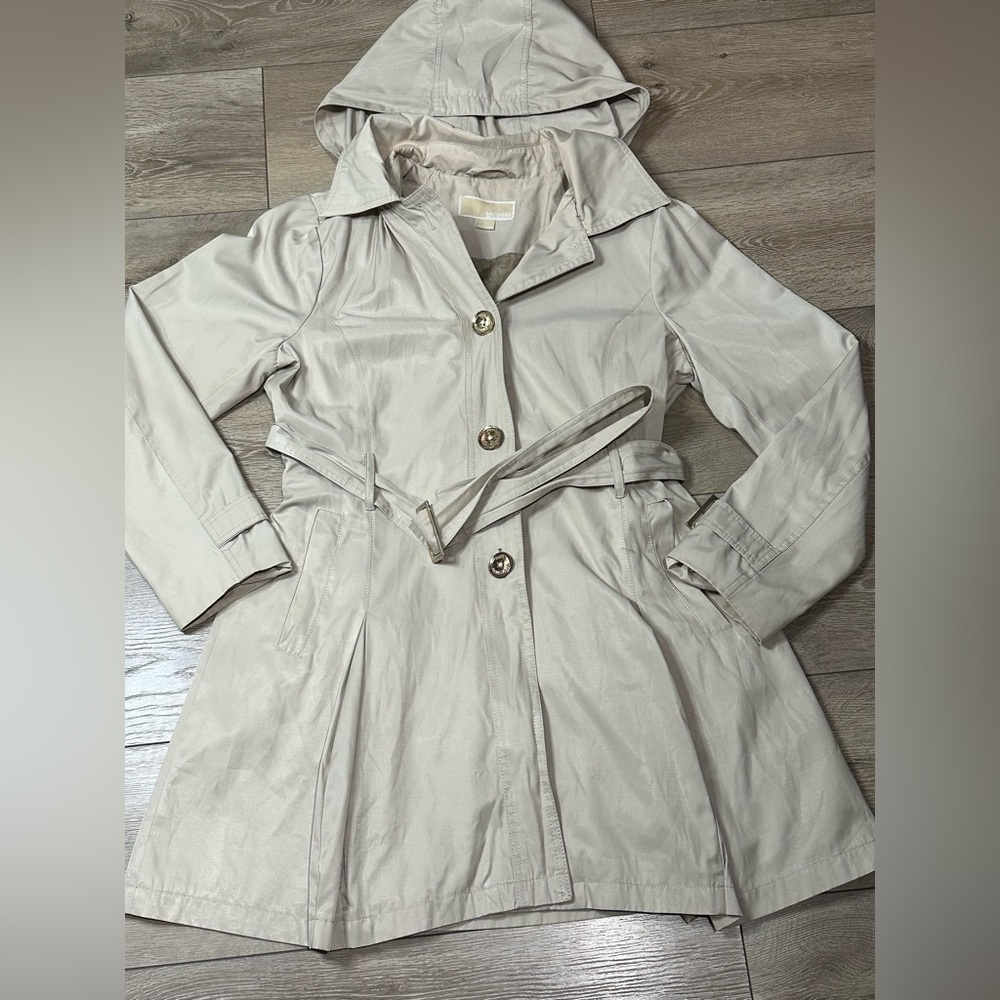 •Sold• Michael Kors Hooded Single Button Belted Trench Coat - Picture 2 of 13